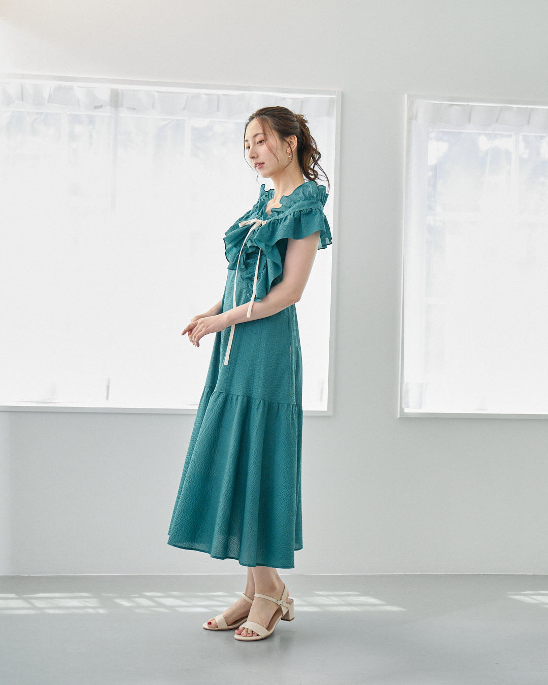 並木道の散歩DRESS