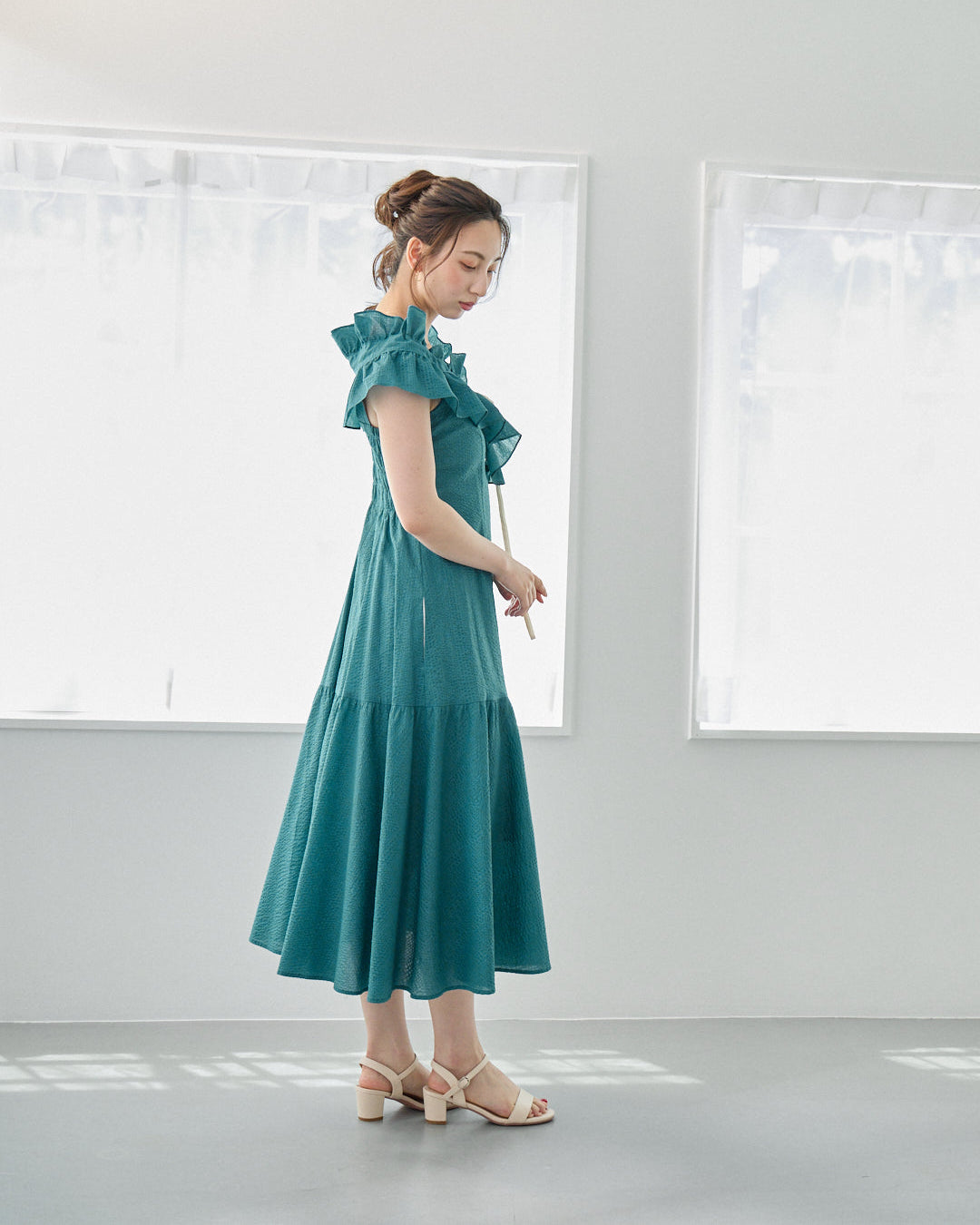 並木道の散歩DRESS