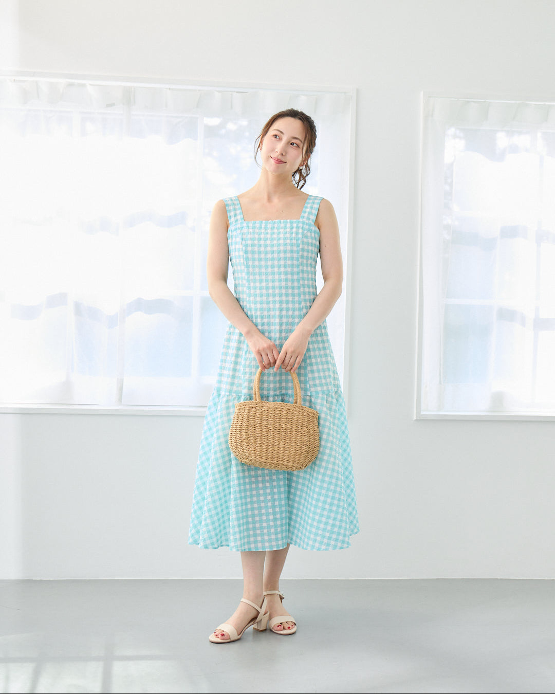 並木道の散歩DRESS