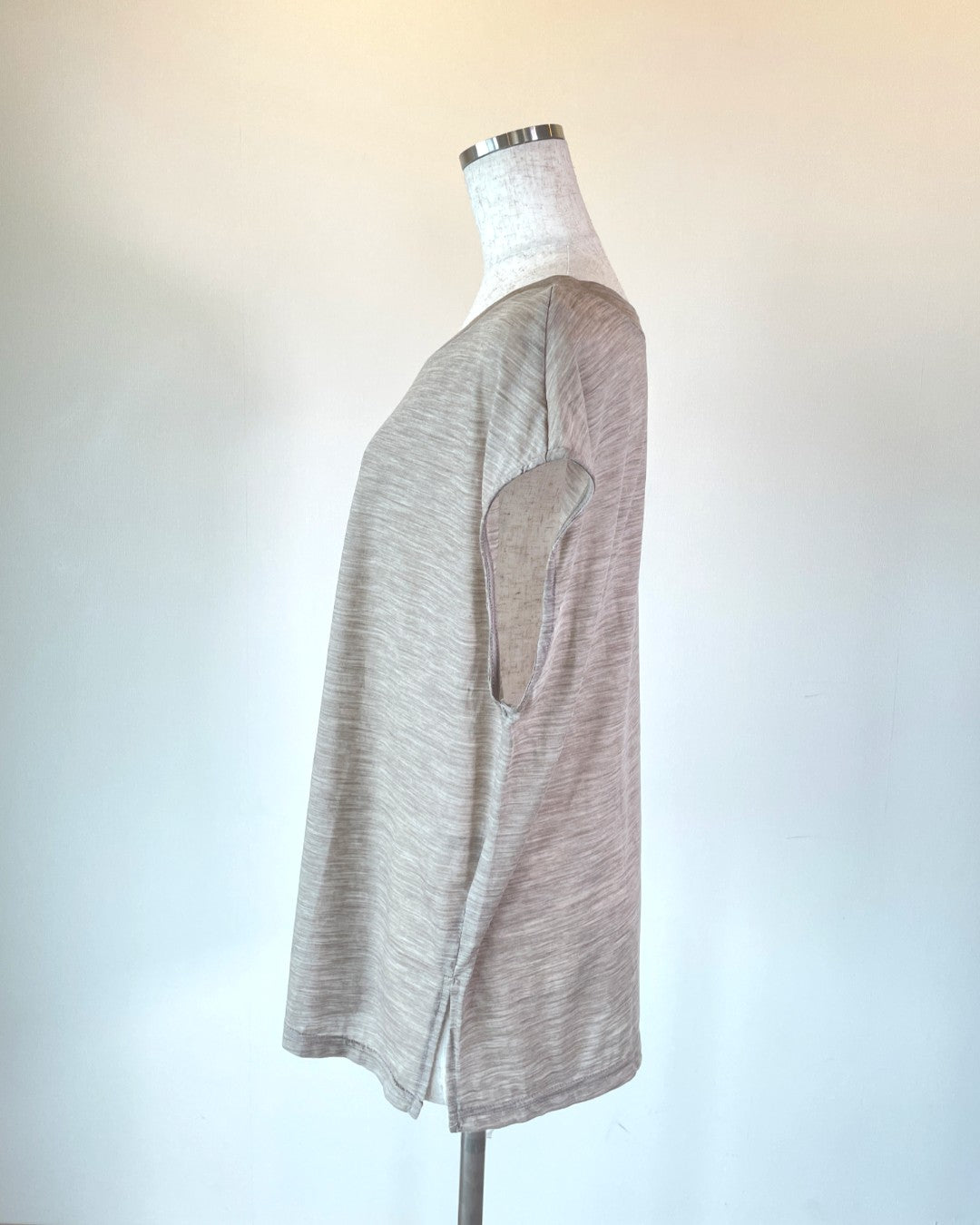 草原のTシャツ